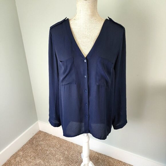 Divided H&M WOMEN'S TUNIC V NECK BUTTON FRONT OPTIONAL ROLLED SLEEVES SIZE 10 - Picture 1 of 6